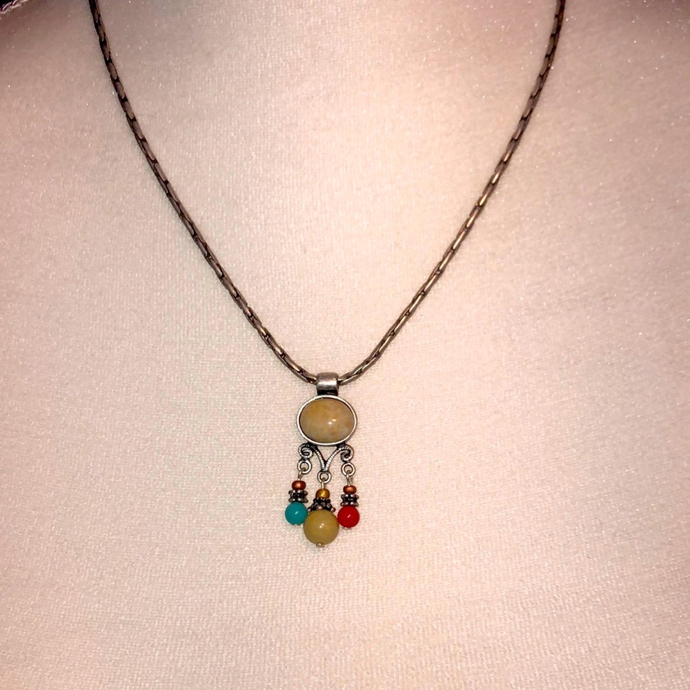 Silver victor jansons necklace with stoned pend